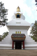 logotipo de Gran Stupa para la Paz Mundial